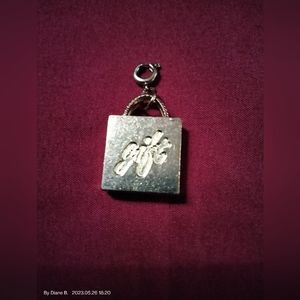 NWOT Diamond International Gift Bag Charm